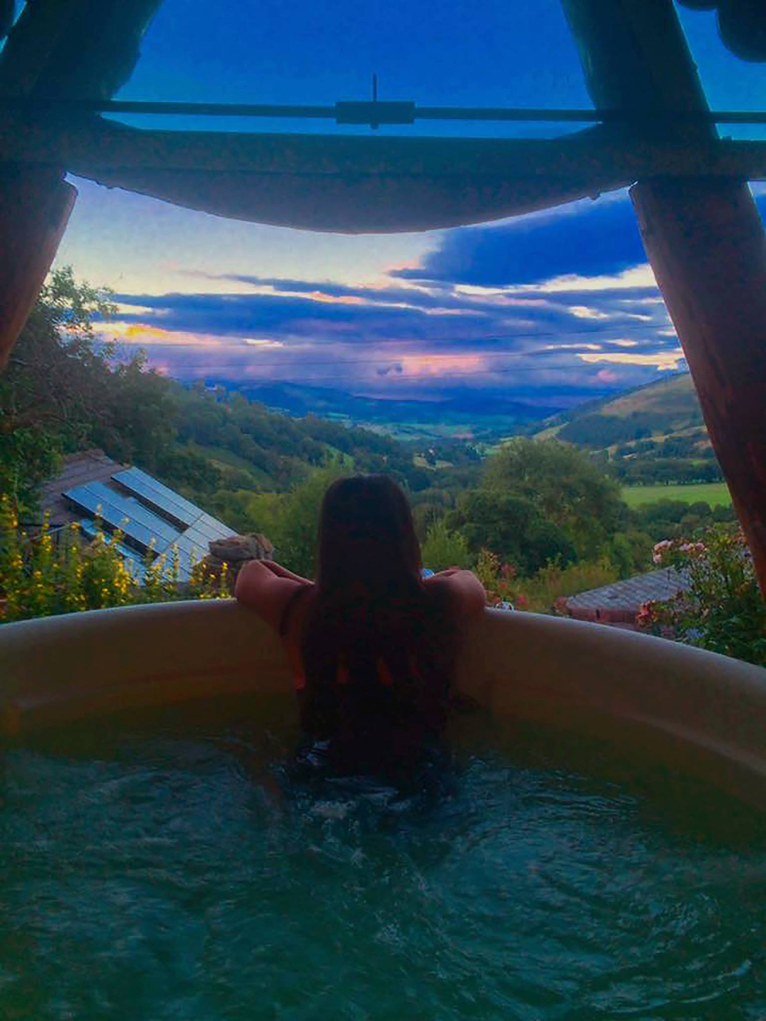 Spa, Hot Tub, Sauna & Massage Wales Nr Lake Vyrnwy